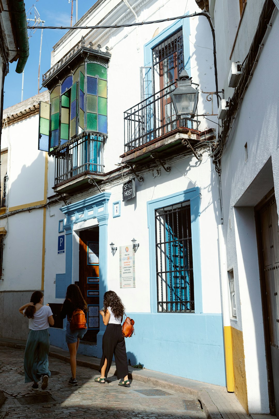 American buyers exploring property on the Costa del Sol — non-resident mortgage financing in Spain