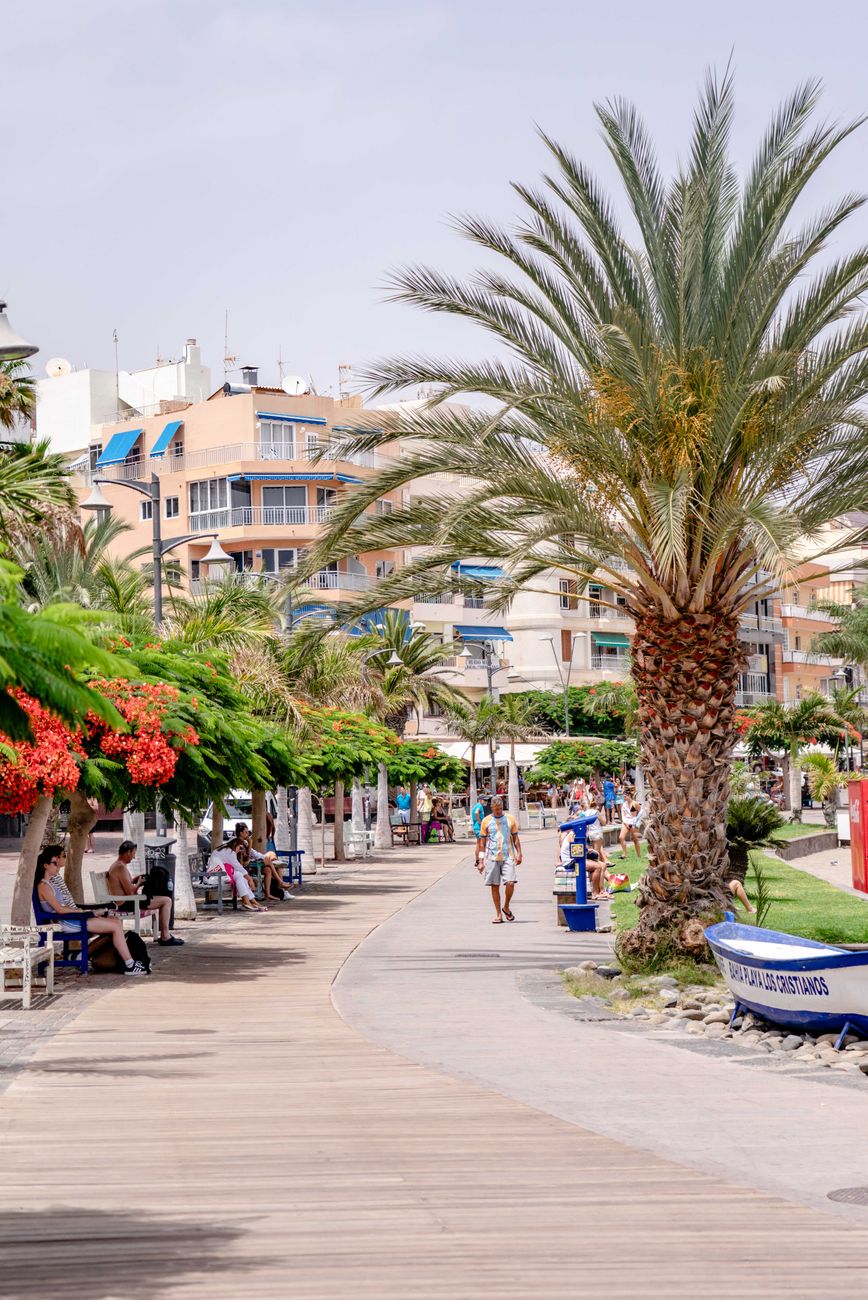 Apartments and beachfront in Los Boliches, Fuengirola — popular area for international second-home buyers