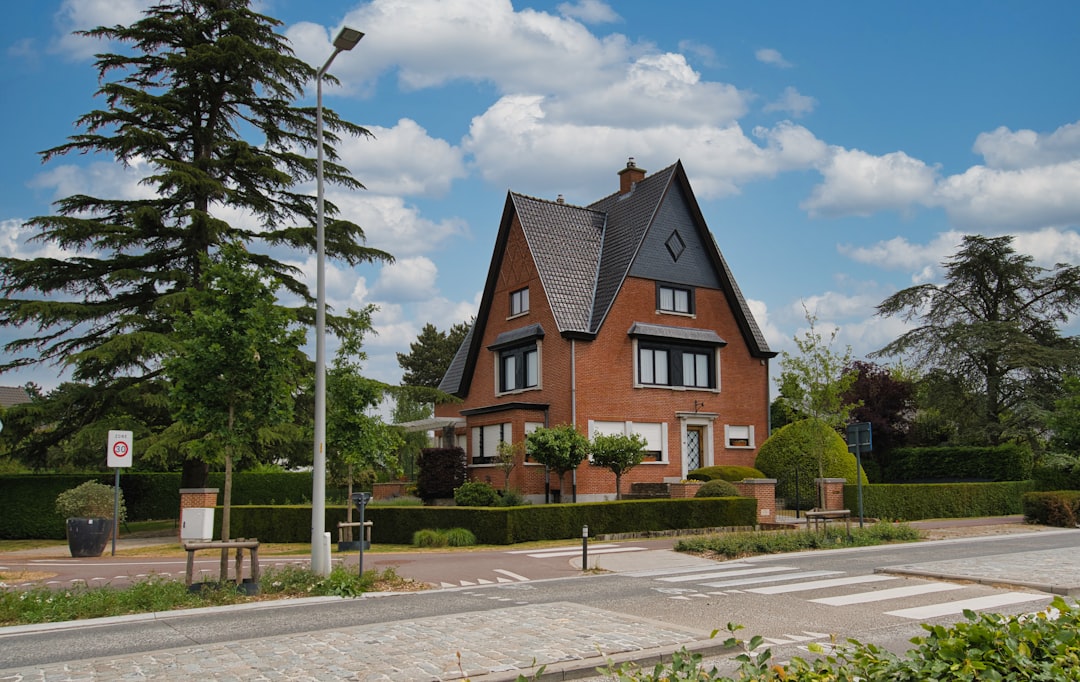 Belgian nationals financing property in Spain